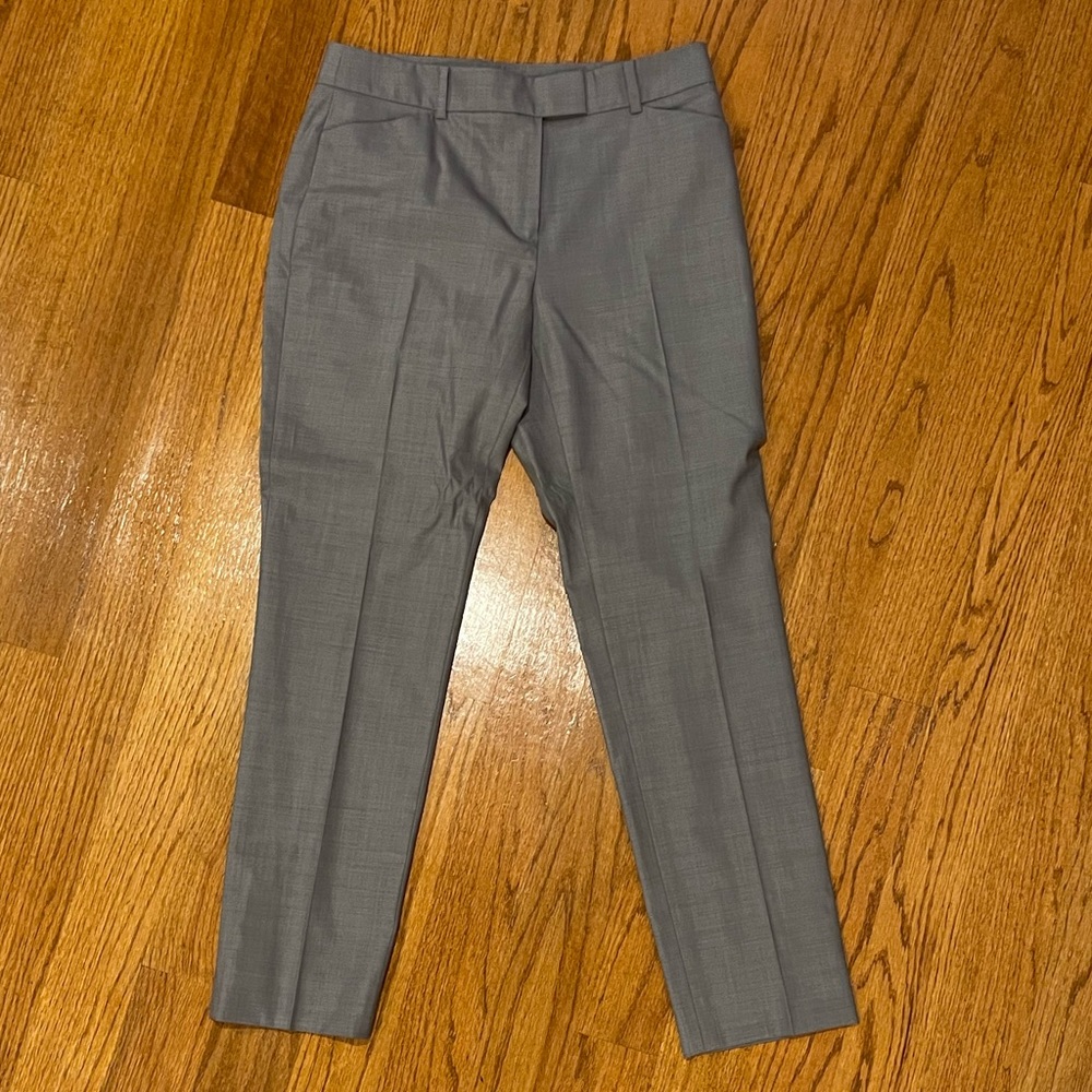 Brooks Brothers Caroline Pant Grey in excellent condition. Size 4